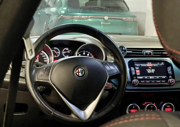 Alfa Romeo Giulietta cena 44800 przebieg: 190918, rok produkcji 2015 z Radomsko małe 742